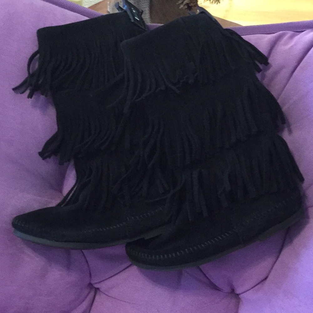 Minnetonka 3 Layer Fringe Suede Leather Boots sz 7